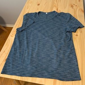Men’s Lululemon T-Shirt XL